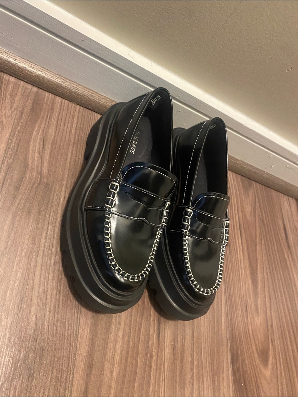 G.H.BASS Platform Lug Classic Loafer 7.5 - Picture 6 of 13